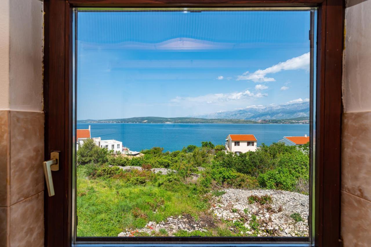 Apartment Sea And Mountain With Pool Novigrad (Dalmatia) Room photo