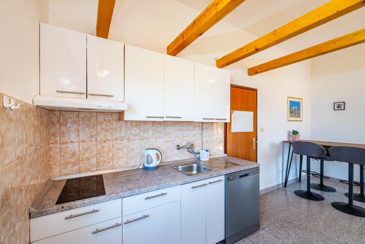 Apartment Sea And Mountain With Pool Novigrad (Dalmatia) Exterior photo
