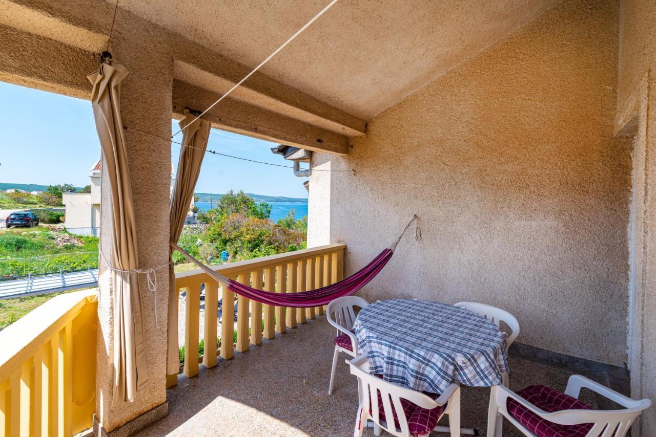 Apartment Sea And Mountain With Pool Novigrad (Dalmatia) Exterior photo