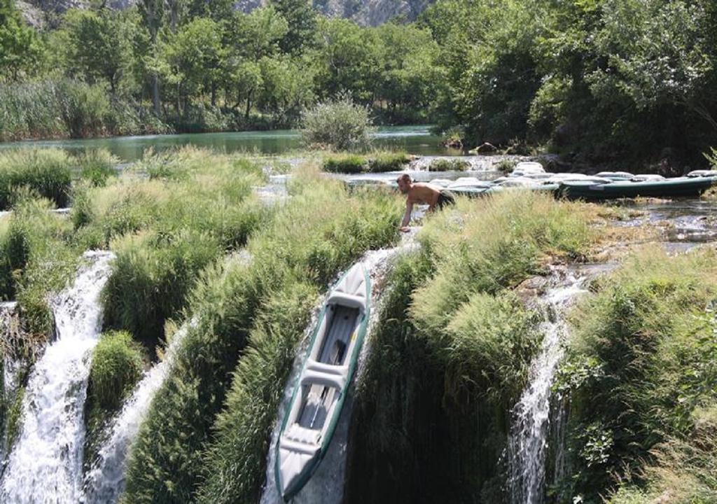 Apartment Sea And Mountain With Pool Novigrad (Dalmatia) Exterior photo